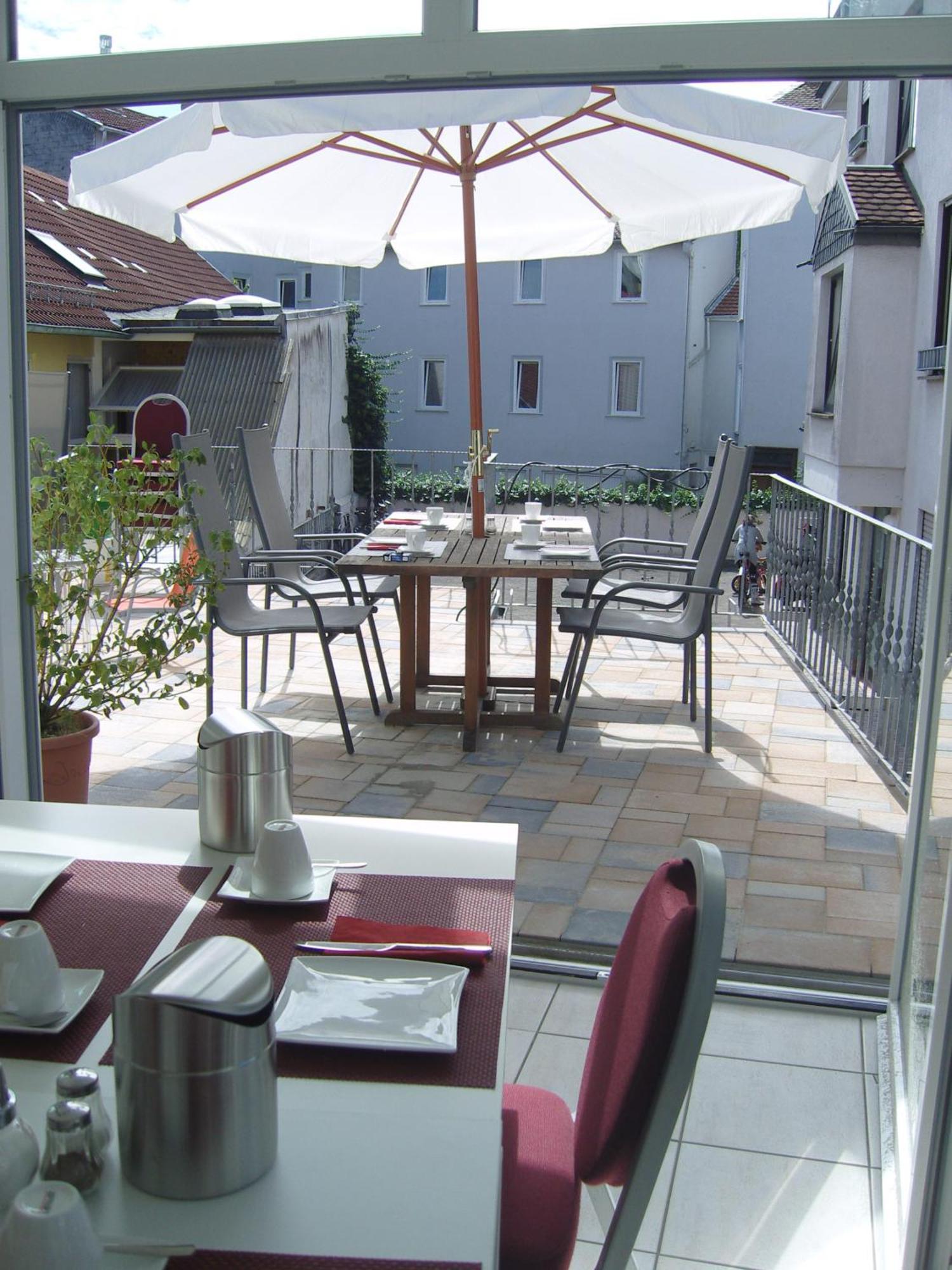 Zum Loewen Hotel Bad Homburg vor der Hoehe Ngoại thất bức ảnh