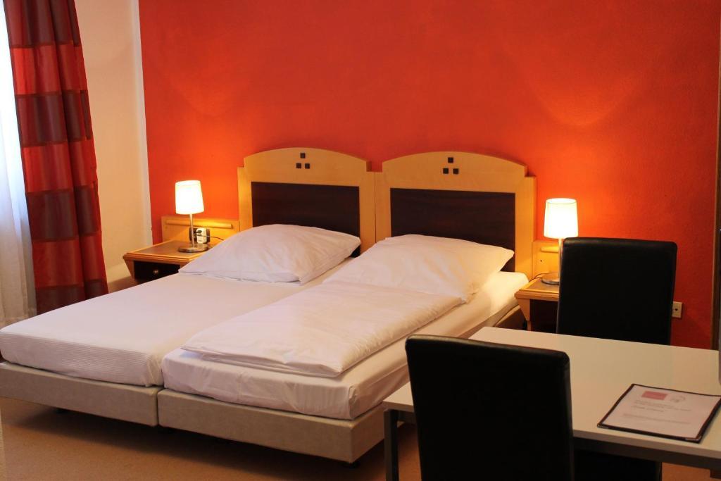 Zum Loewen Hotel Bad Homburg vor der Hoehe Phòng bức ảnh